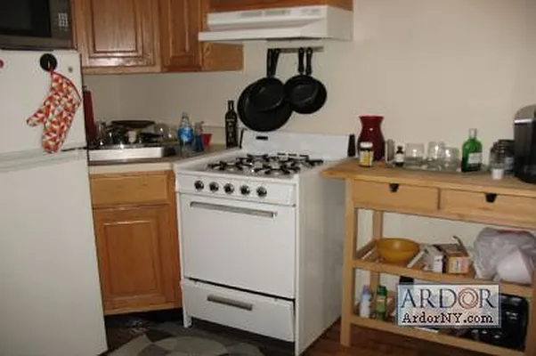 Rented by ArdorNY | media 45