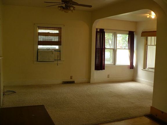 4th image of 340 Terry Ave