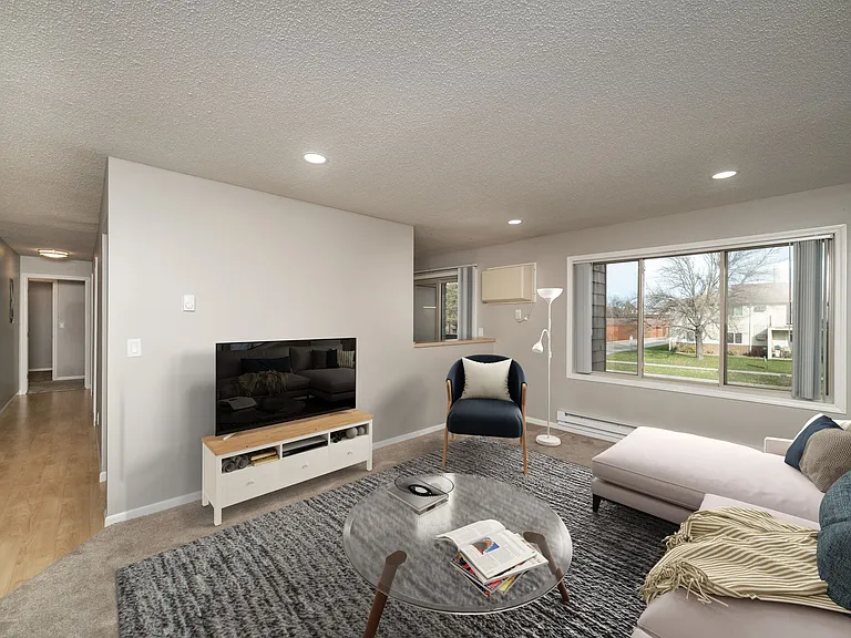 South Meadows — Photo 6