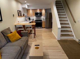 297 College St #7C, Burlington, VT 05401