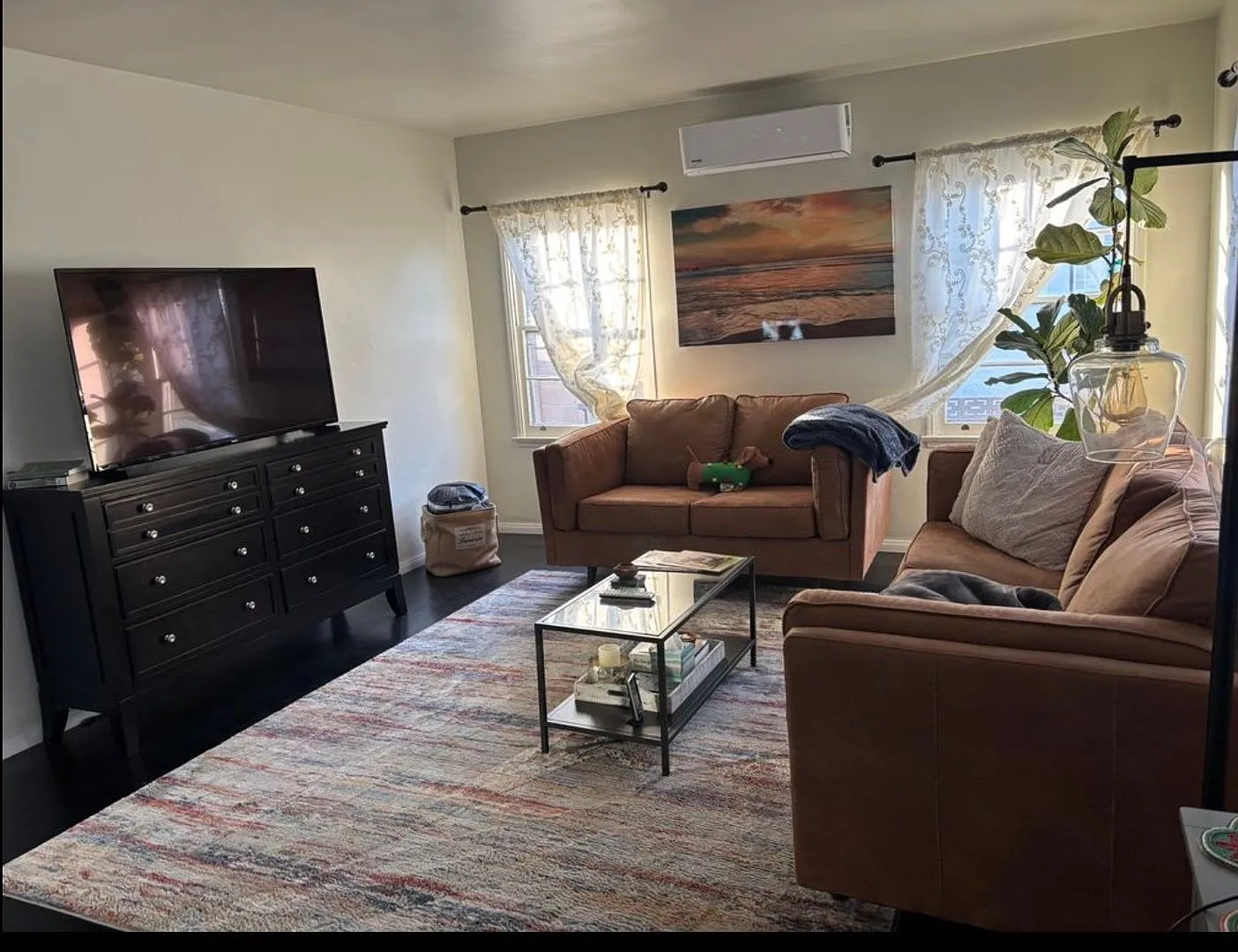 Charming 2 Bed 1 Bath Tustiin Home on Large Lot — Photo 3