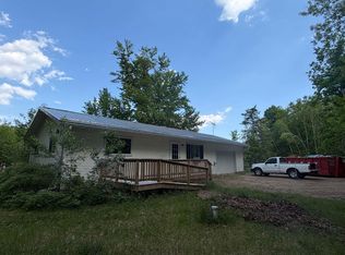 7674 County Road V, Gillett, WI 54124