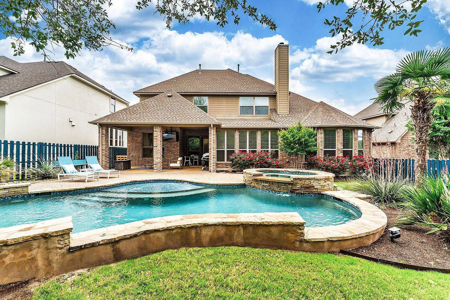 5 bed, 4.5 bath, 3673 sqft, $7,250 — Photo 1