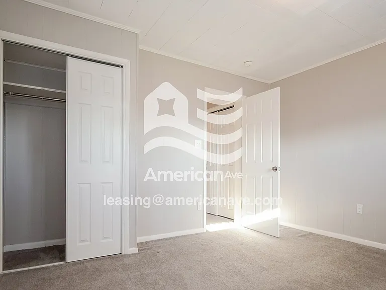 516892_007_wm_-_main_bedroom_13323265.jpg