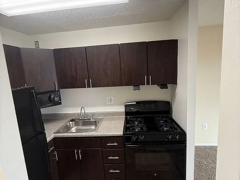 Horizon House — Photo 56