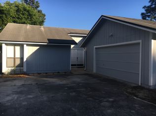 1443 Classic Oak Ct, Jacksonville, FL 32225