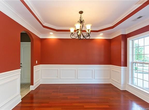 5th image of 9511 Renick Dr