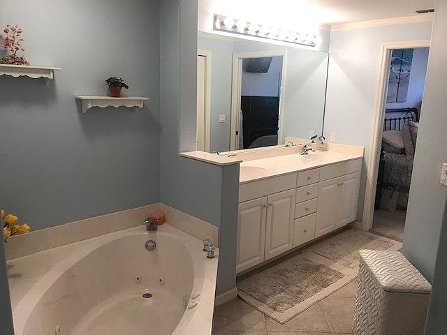 1st image of 12618 Fox Ridge Dr APT 8103