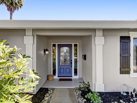2nd image of 6904 Somerville Way
