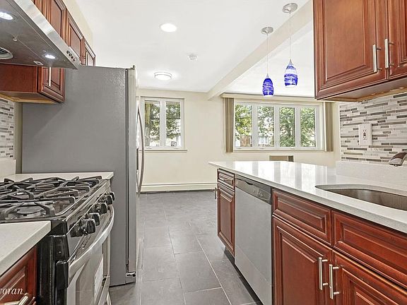 2nd image of 2633 E 64th St #1