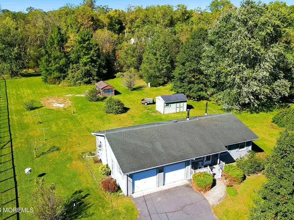 32 Arneytown Hornerstown Road, Cream Ridge, NJ 08514