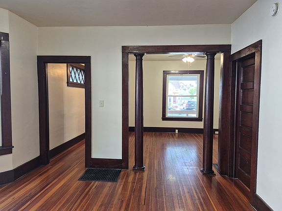 4th image of 173 Mather St
