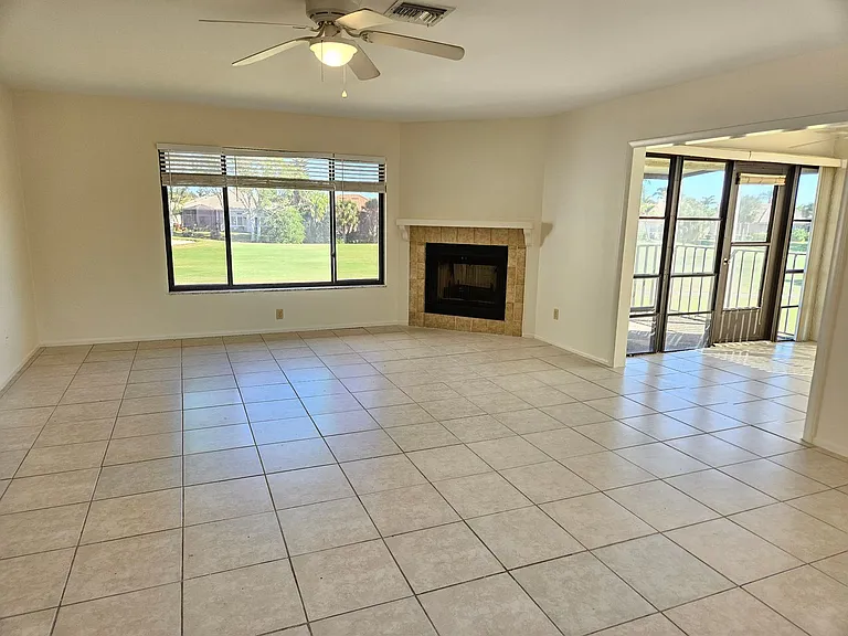 812 Capri Isles Blvd #225 — Photo 5