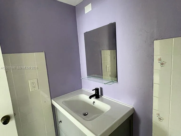 1750 James Ave #7A — Photo 14