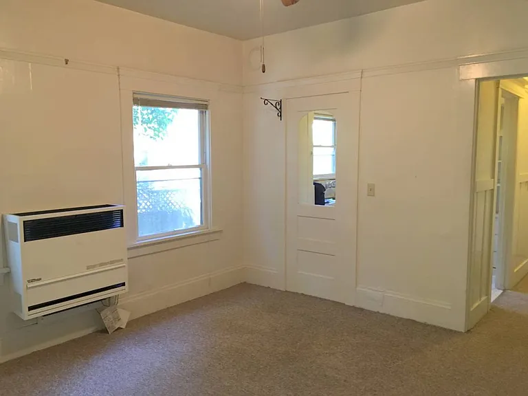 2642 Derby St #1 — Photo 6