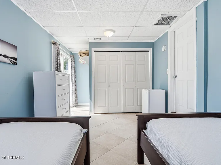 81 Berry Pl — Photo 8