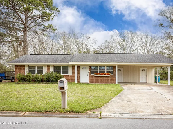 6217 Browning Dr, Ocean Springs, MS 39564