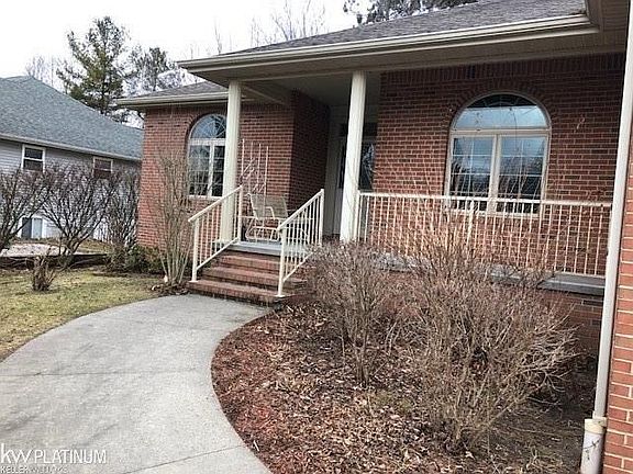 5th image of 5666 N Lake Dr