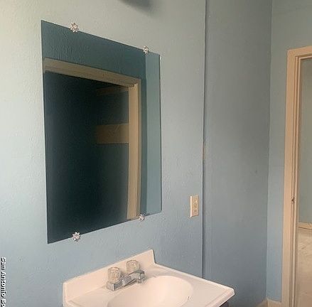 4th image of 2207 San Fernando st
