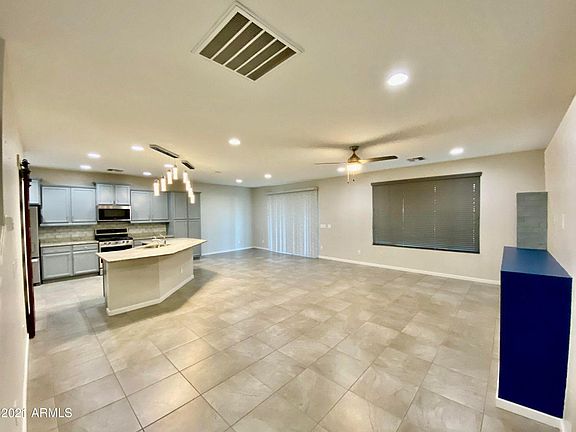 5th image of 2858 E Sands Dr