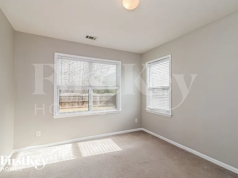 6483 Stonelake Pl SW — Photo 12