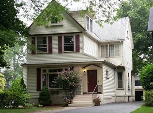 18 Strathallan Park APT 1, Rochester, NY 14607