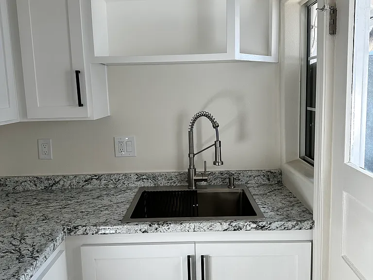 5066 Voltaire St #4 — Photo 5