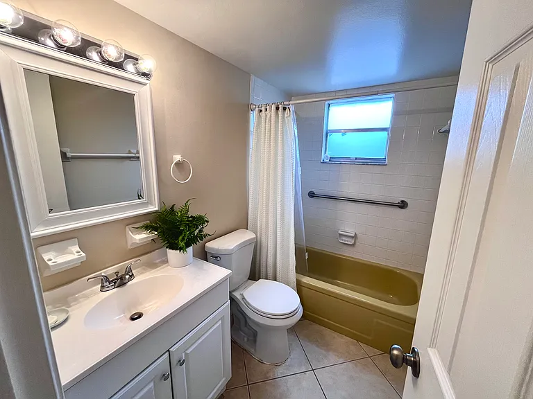 3150 N Harbor City Blvd #143 — Photo 16
