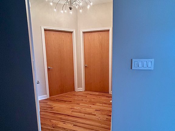 5th image of 41 E 8th St APT 2807