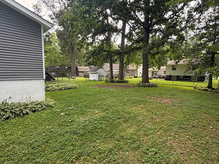 770 Woodside Ave — Photo 2
