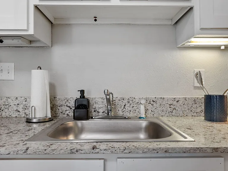 Avia Apartments — Photo 67