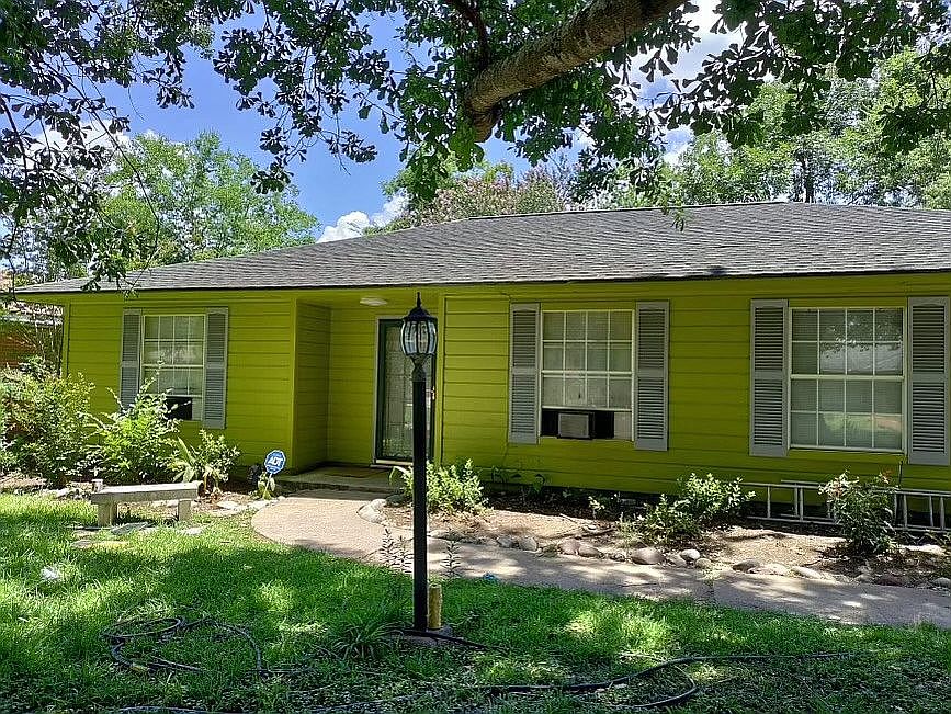 1st image of 5215 Oriole Dr