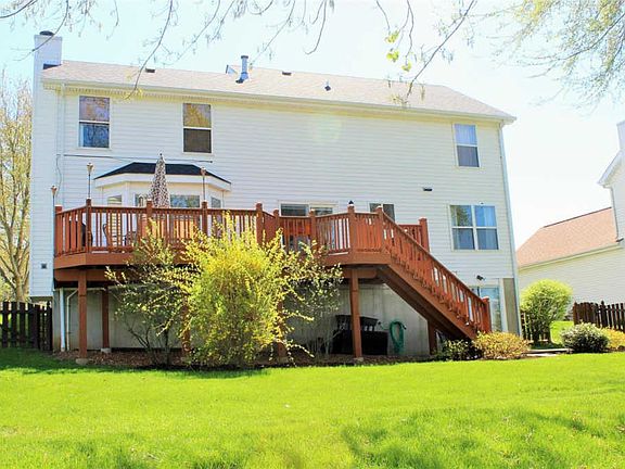 5th image of 3055 Becker Crossing Dr