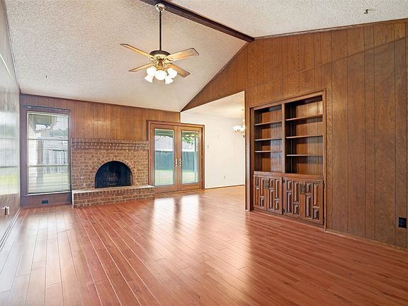 5th image of 527 Dinalynn Dr