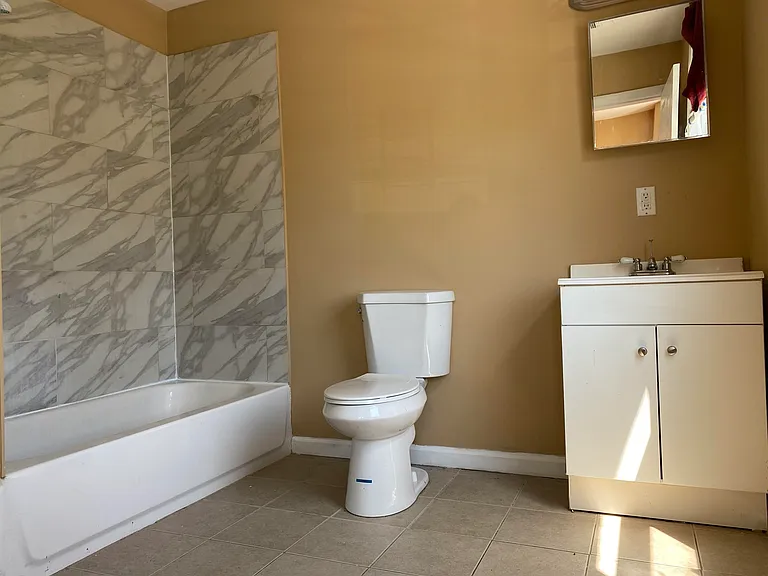 601 S 17th St #3 — Photo 10