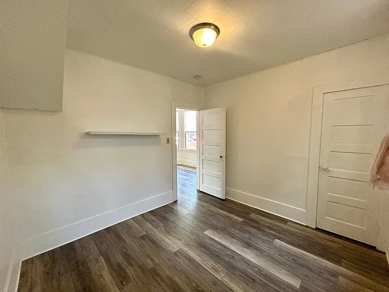 304 S Anderson St — Photo 7