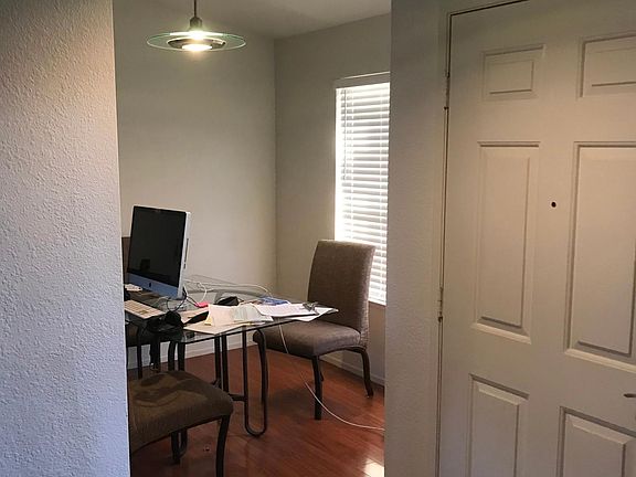 4th image of 1337 Foxhollow Way