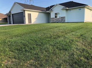 1809 W River Bend St, Brandon, SD 57005