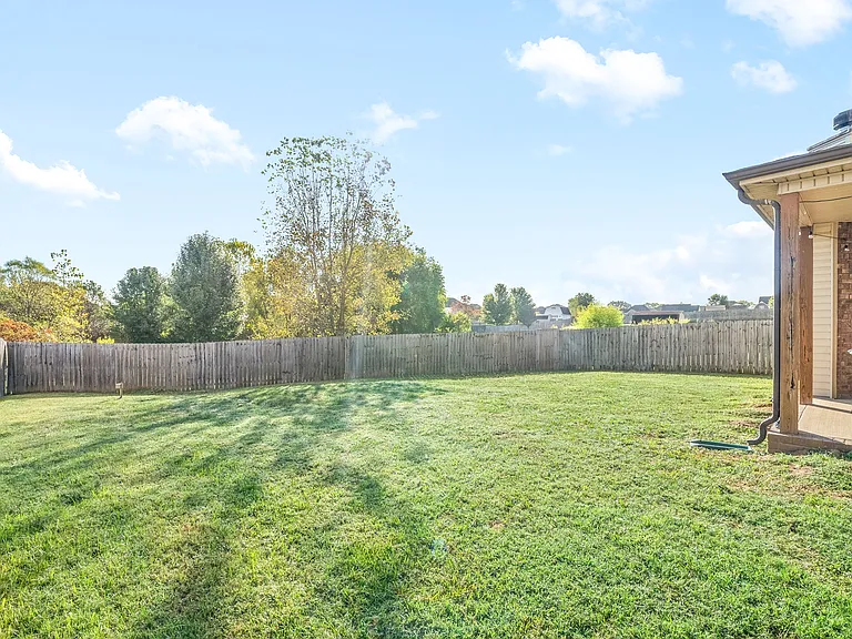 3349 Wiser Dr — Photo 36