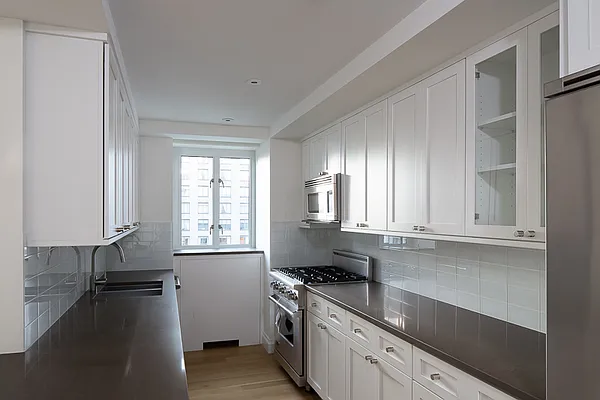 Rented by Brown Harris Stevens | media 6