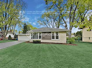12906 S Forestview Rd, Palos Heights, IL 60463
