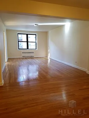 Rented by Hillel Realty Group | media 33