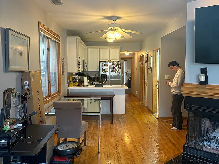 1410 N Bosworth Ave #1 — Photo 2