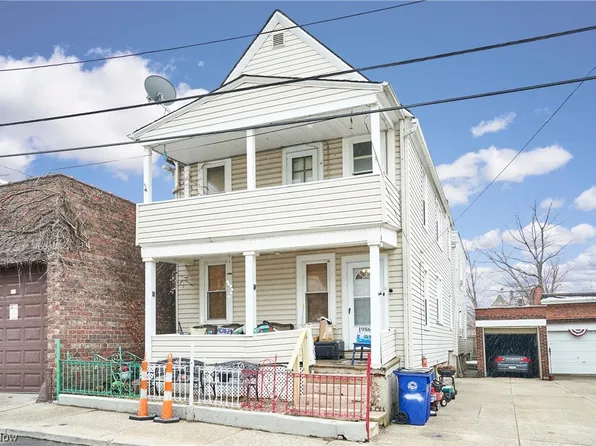 1986 E 124th Pl, Cleveland, OH 44106