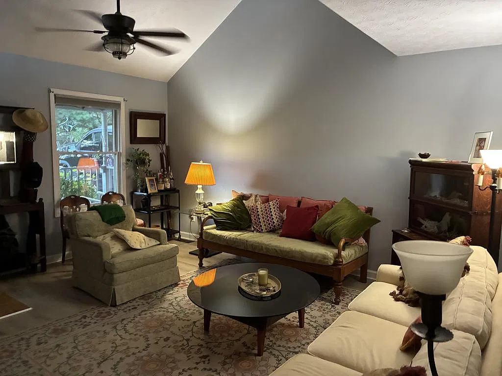 205 Correll Ln — Photo 3
