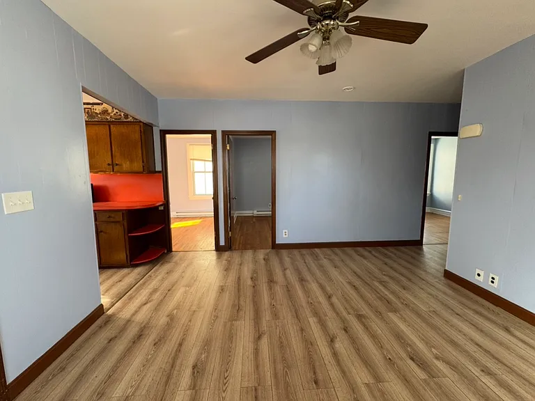 631 Walnut St #2 — Photo 4