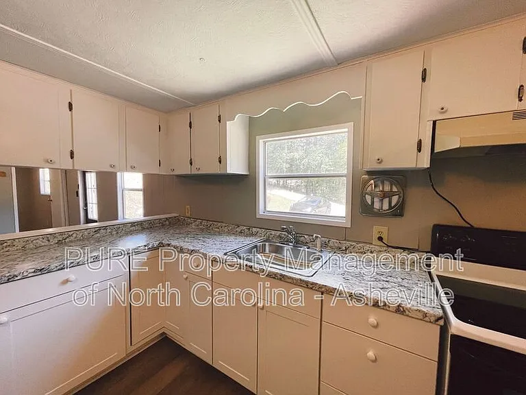 26 Magic Dr — Photo 6