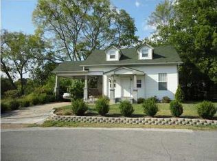 408 Gordon St, Chickamauga, GA 30707
