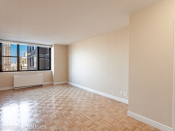5th image of 201 E 87th St APT 17L