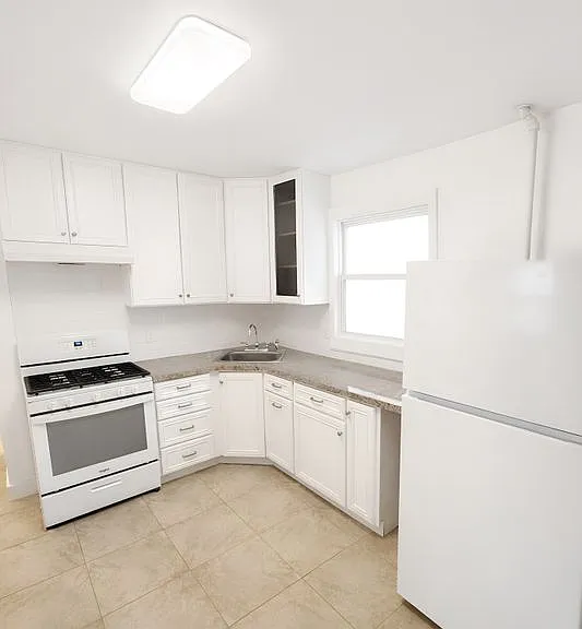 63 Elm St #1 — Photo 1